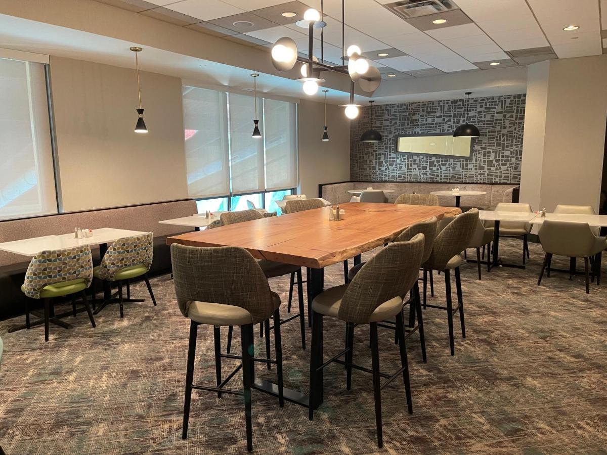 Holiday Inn Martinsburg By Ihg Ngoại thất bức ảnh