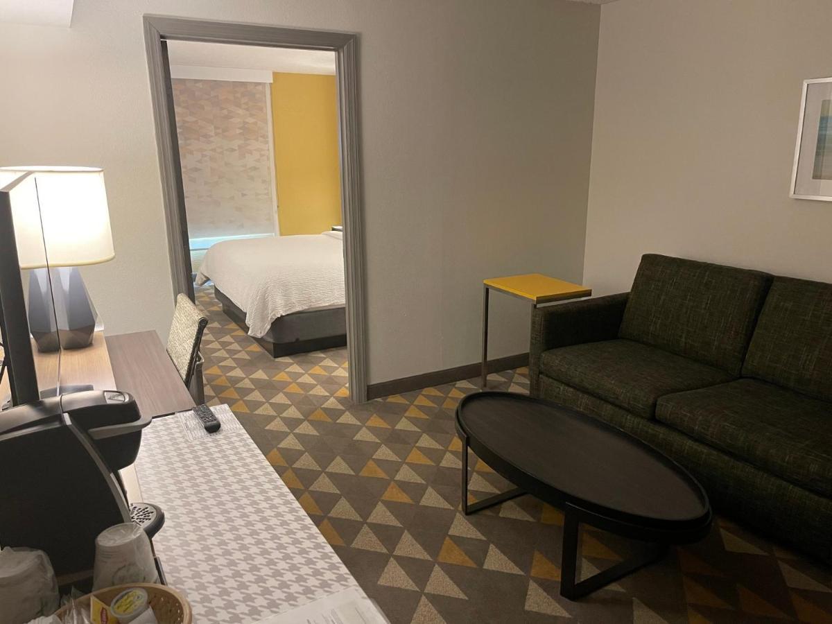 Holiday Inn Martinsburg By Ihg Ngoại thất bức ảnh