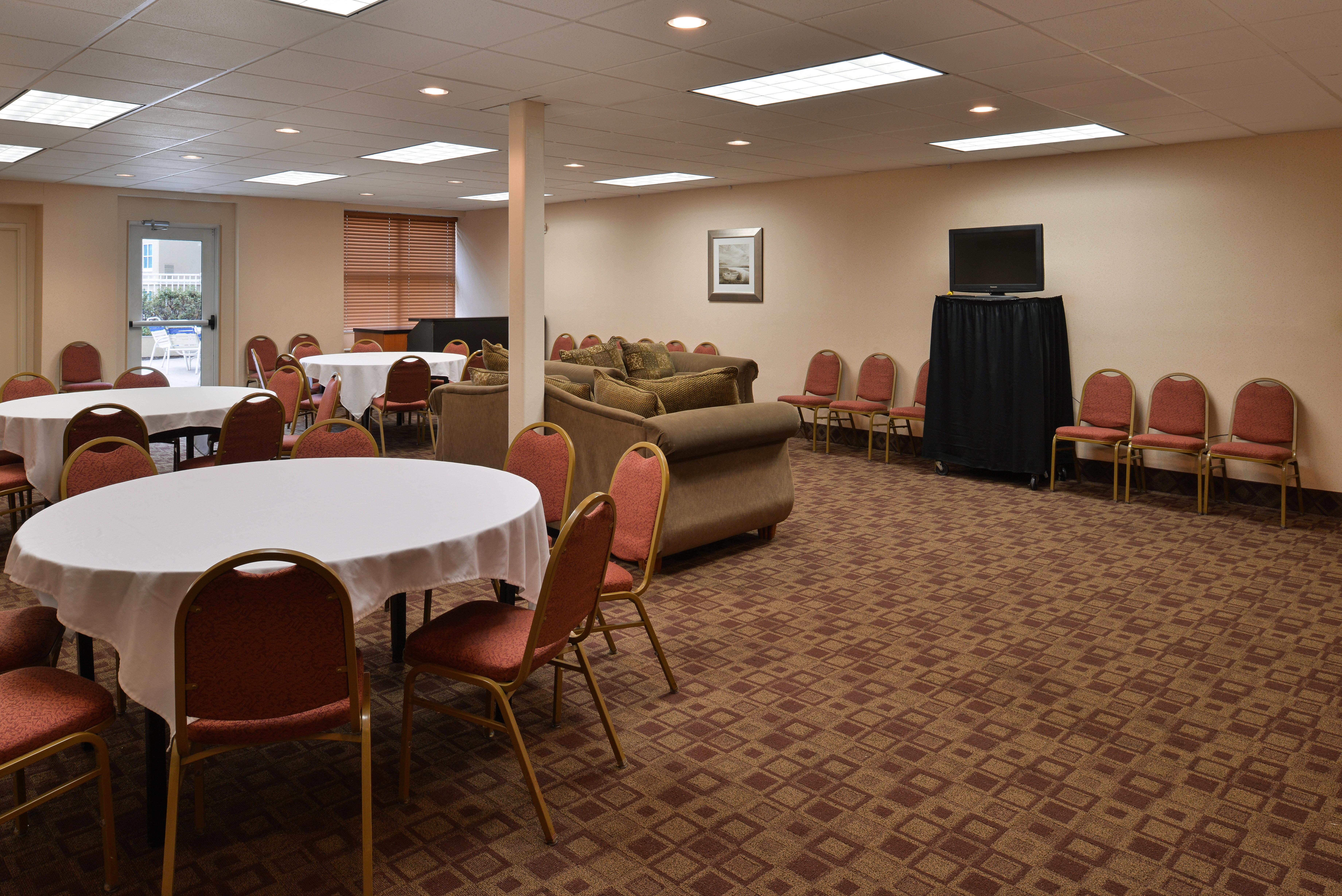 Holiday Inn Martinsburg By Ihg Ngoại thất bức ảnh