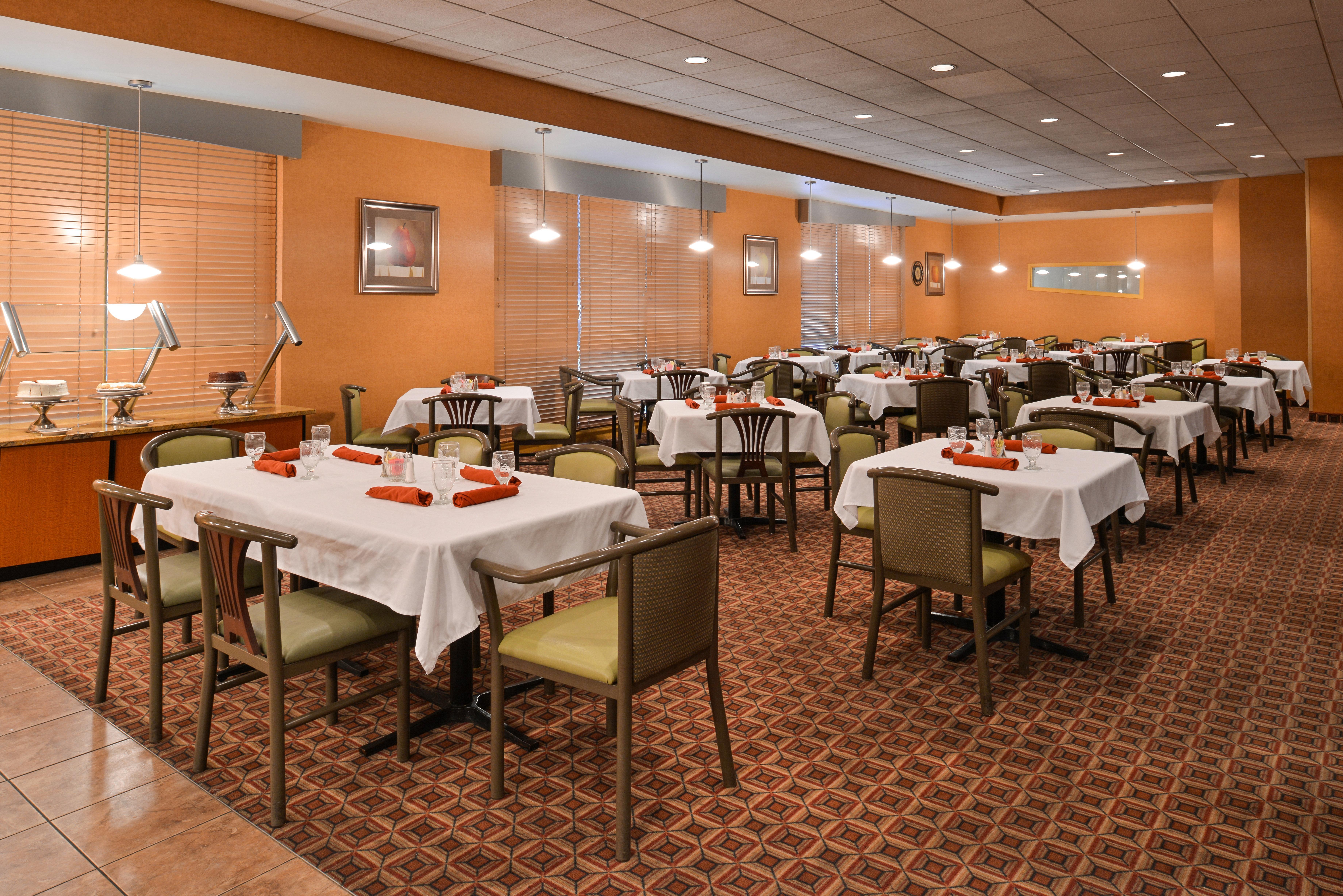 Holiday Inn Martinsburg By Ihg Ngoại thất bức ảnh