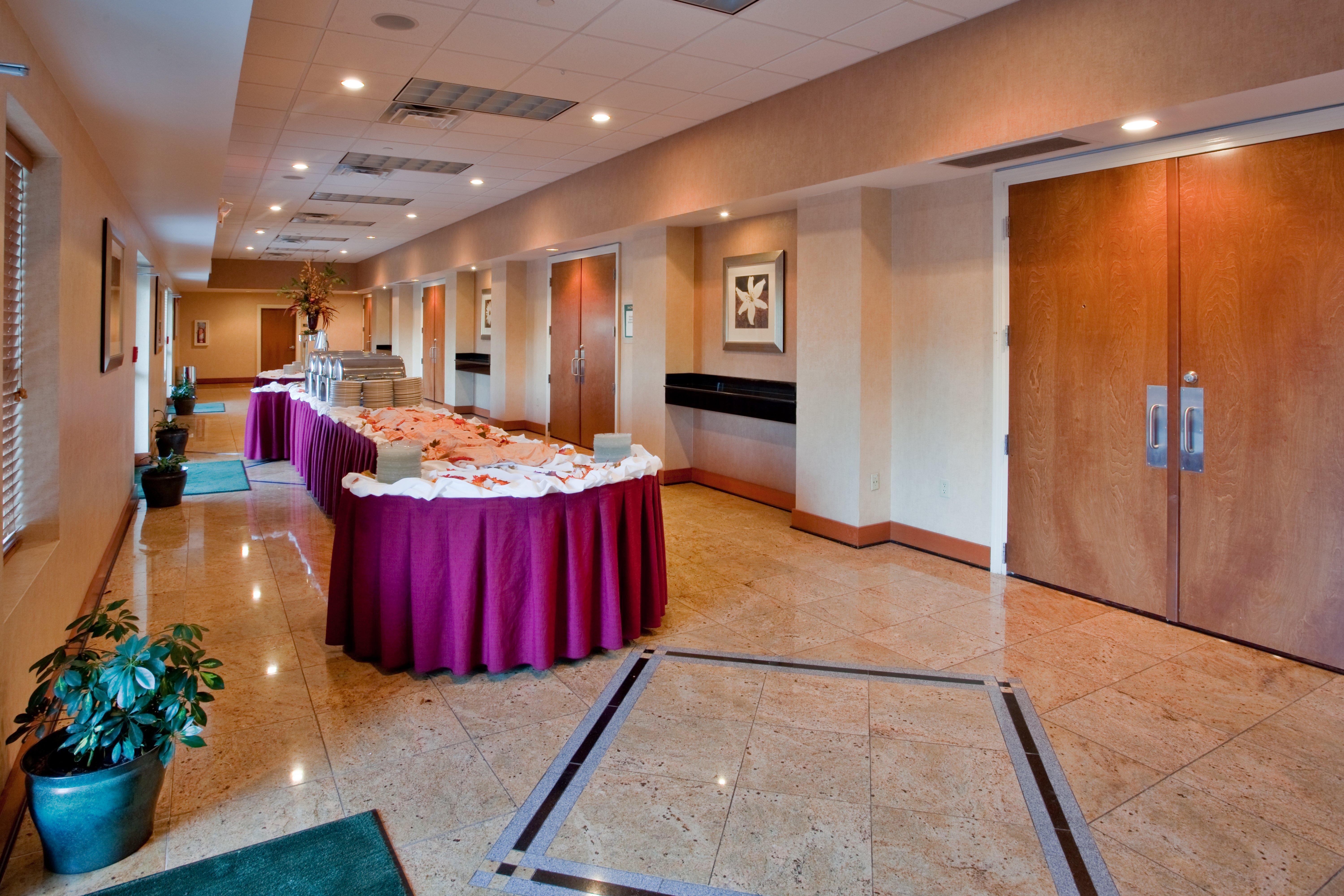 Holiday Inn Martinsburg By Ihg Ngoại thất bức ảnh