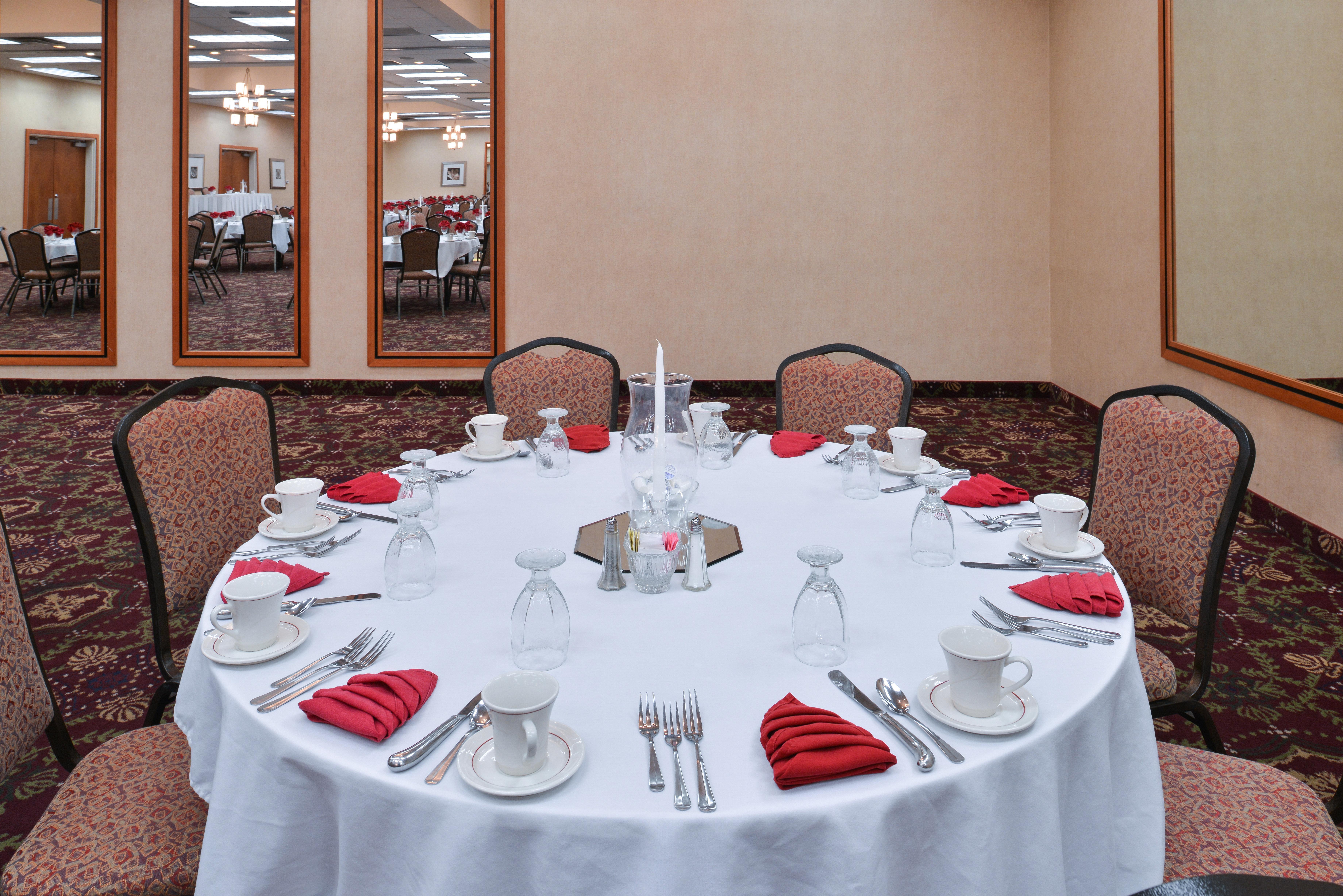 Holiday Inn Martinsburg By Ihg Ngoại thất bức ảnh
