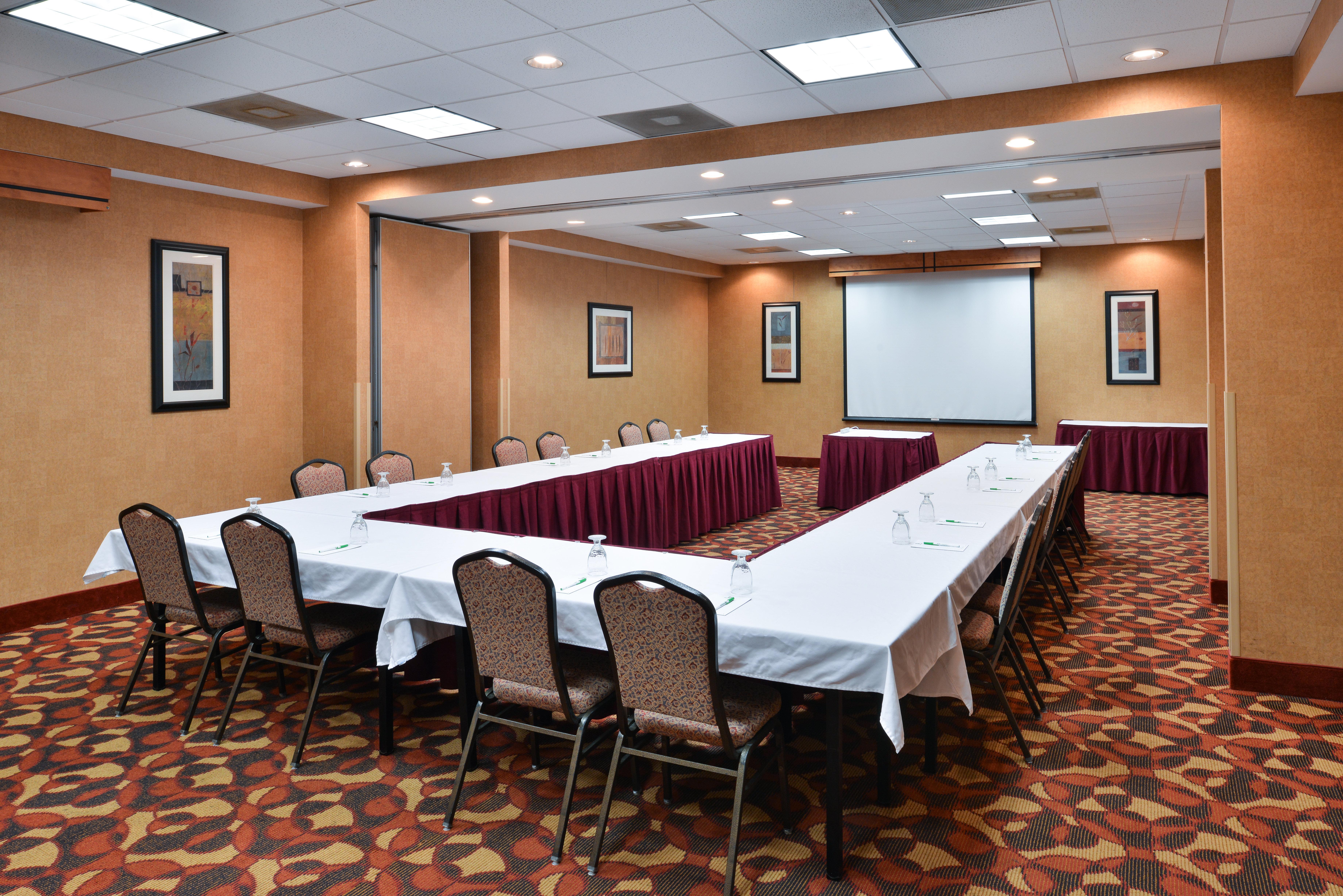 Holiday Inn Martinsburg By Ihg Ngoại thất bức ảnh